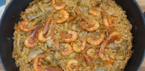 Un Arroz con alcachofas y gambitas